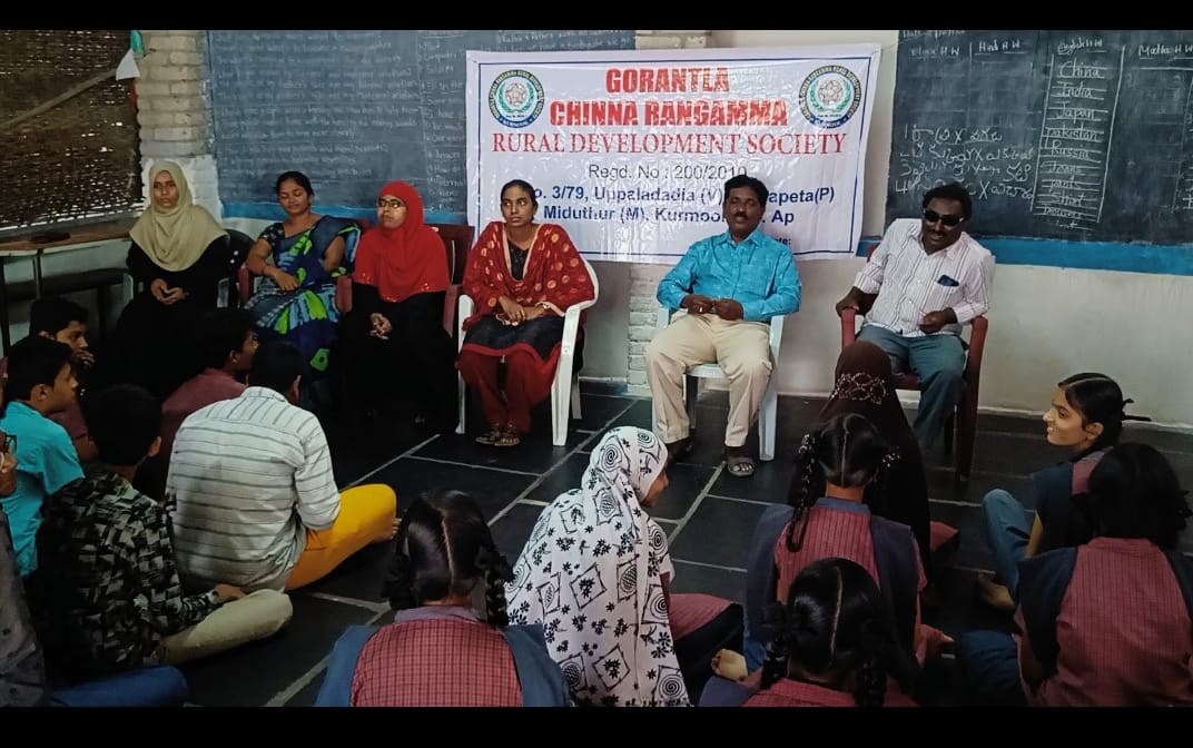 https://1ngo.sgp1.digitaloceanspaces.com/media/gorantlasociety/1NGO-00883-Gorantla Chinna Rangamma Rural Development Society-Activities-Books Distribution Program (3).jpeg